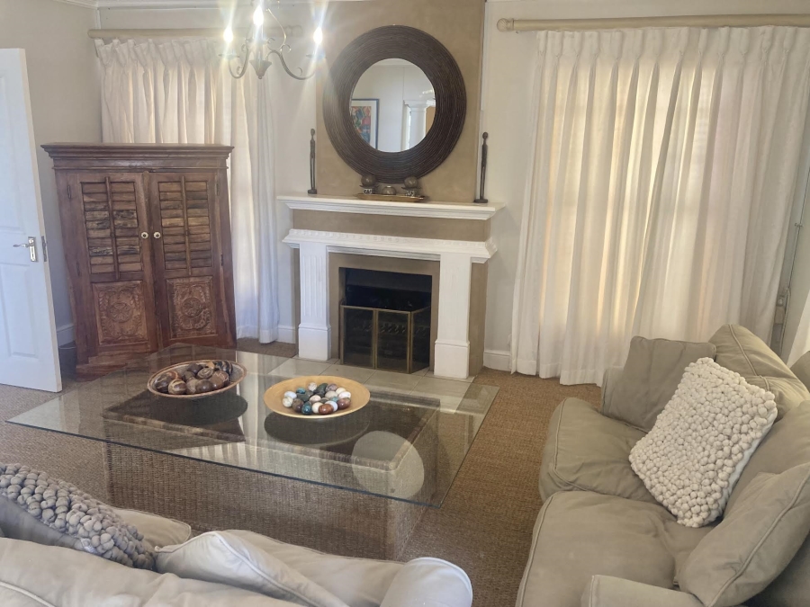 To Let 3 Bedroom Property for Rent in Kenilworth Upper Western Cape